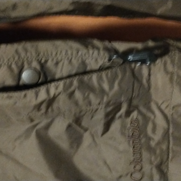 Columbia women's size M waterproof packable hooded coat - Picture 7 of 14